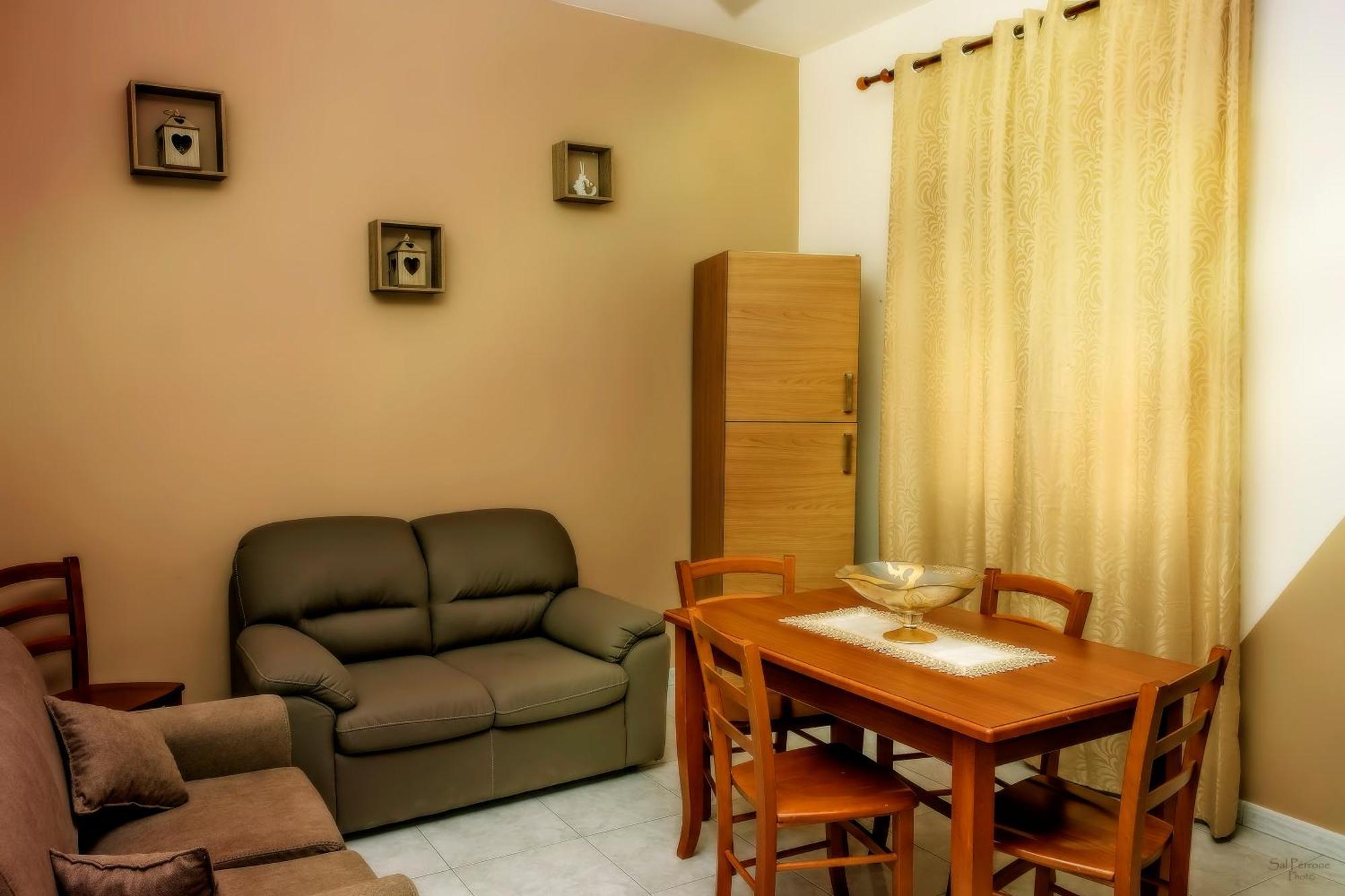 Da Giuseppe Apartments Мадзара дел Вало Екстериор снимка